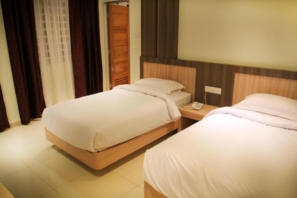 Ktc Hotel Sungkai Exterior photo